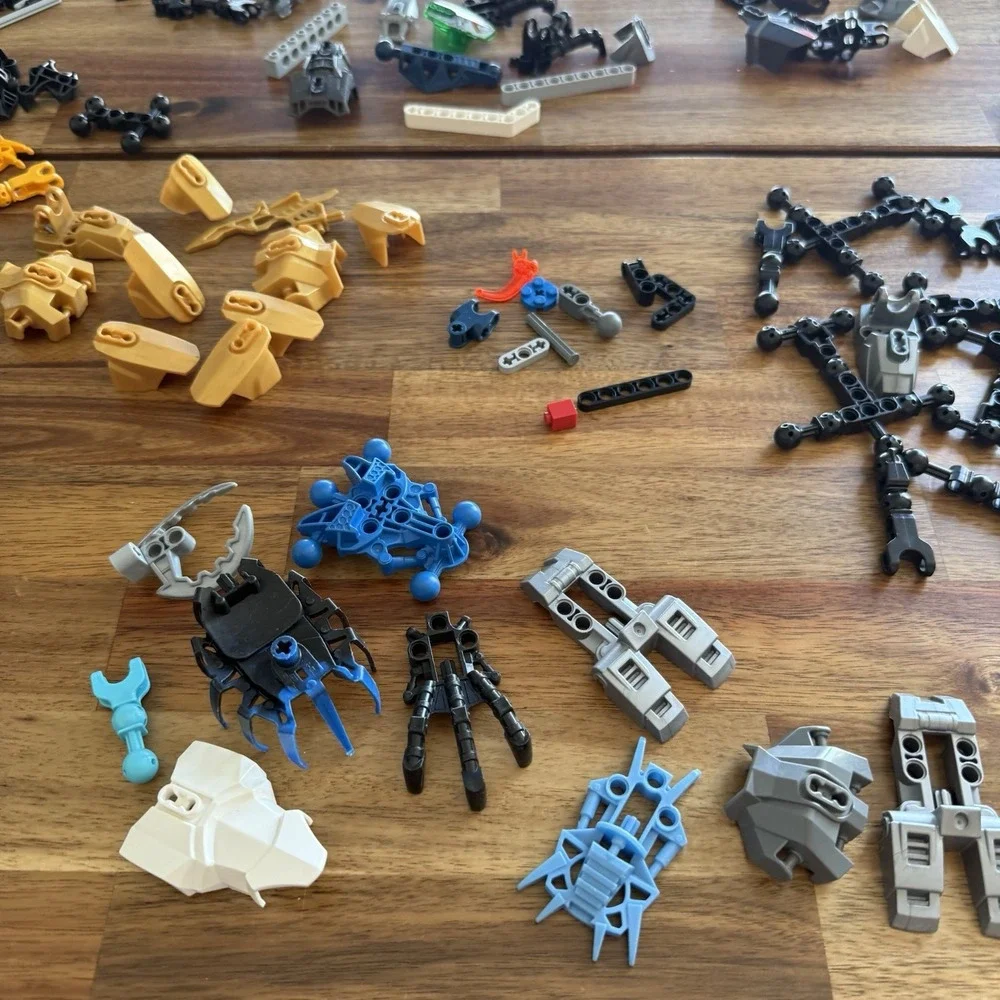 LEGO BIONICLE Hero Factory Bulk Lot of 200+ Parts Pieces 1 LB+ SEE PICTURES!